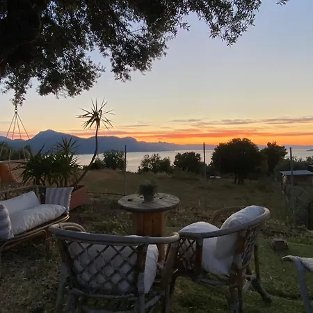 Daphne Village House - Close To & Poros Διαμέρισμα